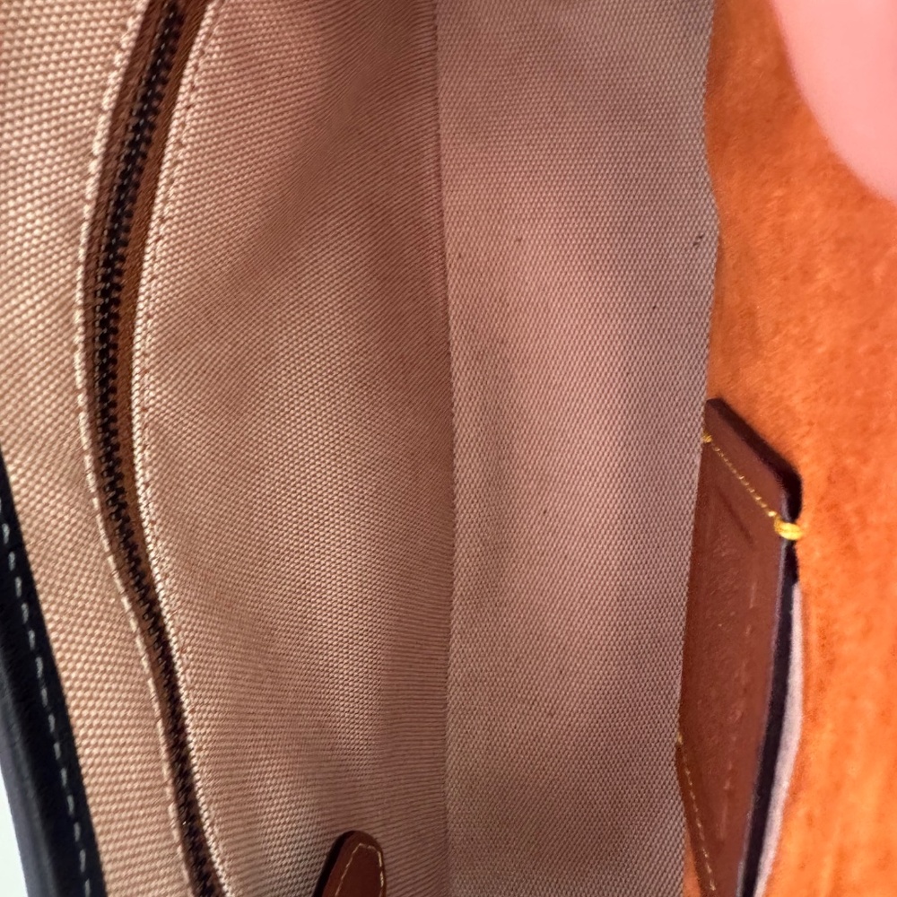 Coach Soft Tabby Shoulder Bag in Black with Gunmetal Hardware - Picture 7 of 8